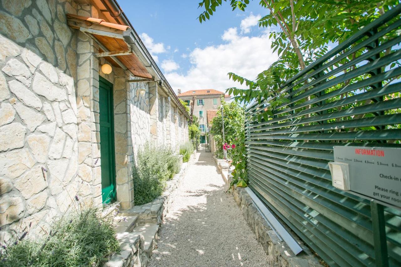 Garden Apartment Hotel Split Exterior foto